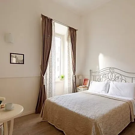 Bed & Breakfast Dante's In Vaticano